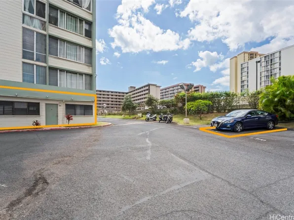 5210 Likini St APT 101, Honolulu, HI 96818