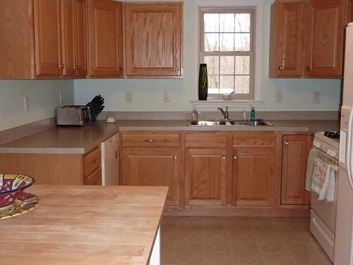 2nd image of 652 Oakwood Ave APT H