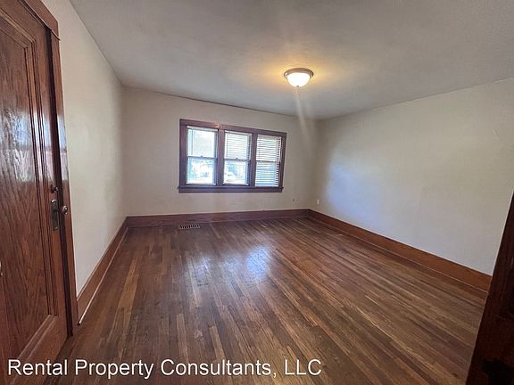 4th image of 1434 Boston St SE #2
