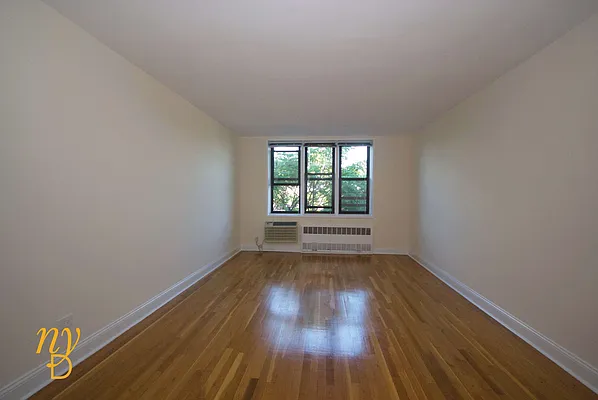 Rented by New York Dwellings LLC | media 9