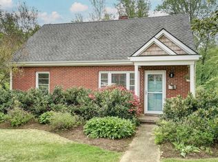 807 Hillcrest Rd, Charlottesville, VA 22903