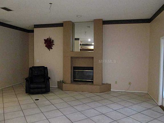 4th image of 1118 Deer Lake Cir