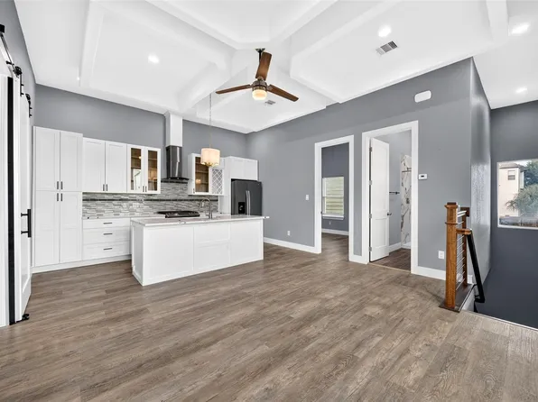 2310 Detering St #B, Houston, TX 77007