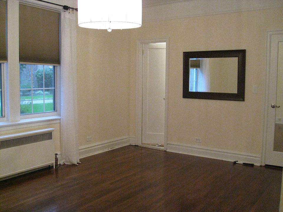 Studio-Main Room