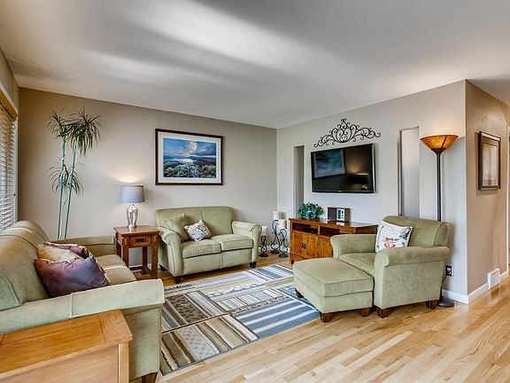 Welcoming Living Room