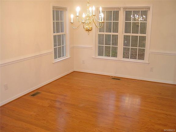 4th image of 2054 Pruett Ct