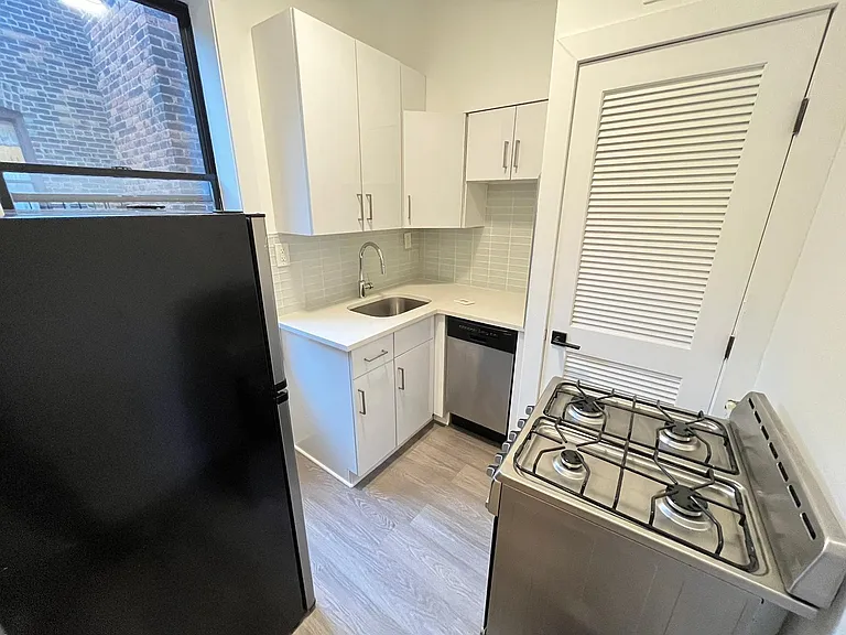 200 Clinton Ave #44E — Photo 1