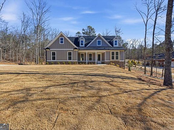 2nd image of 14 Everwood Ct