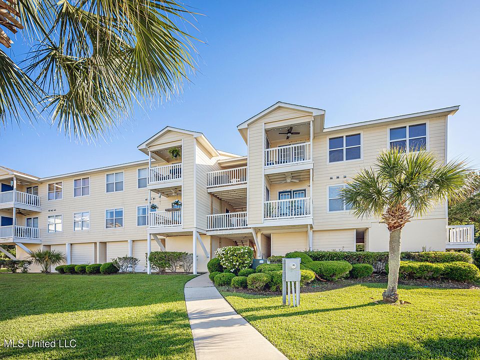1st image of 2421 Beachview Dr Unit C1