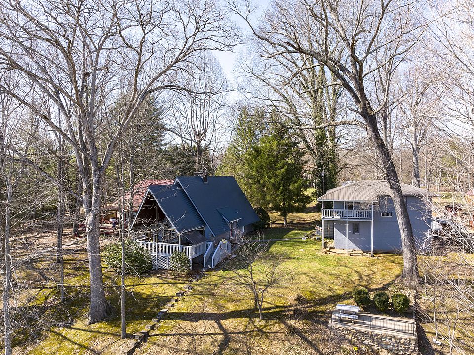 1st image of 885 Lake Point Dr