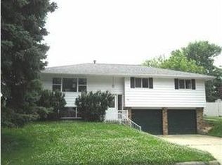 504 Avondale Dr, East Peoria, IL 61611