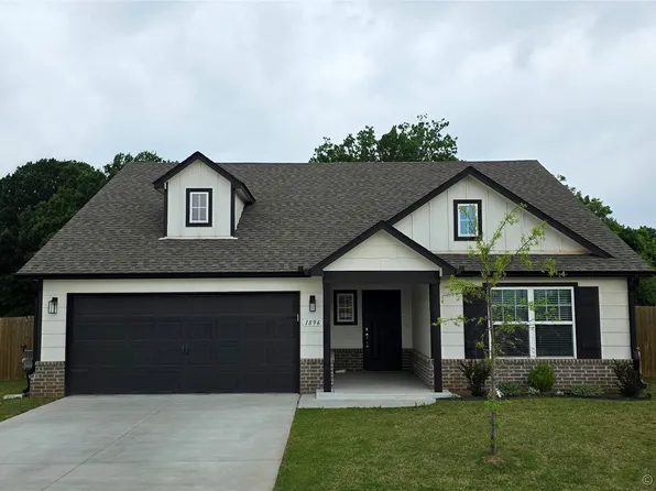 1896 E Tucson St, Broken Arrow, OK 74011