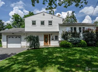 54 Starlight Dr, Colonia, NJ 07067