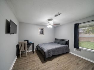 5918 Willow Glen Dr #5, Houston, TX 77033