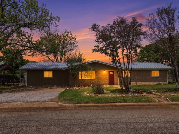 1309 E Brown Street, Llano, TX 78643