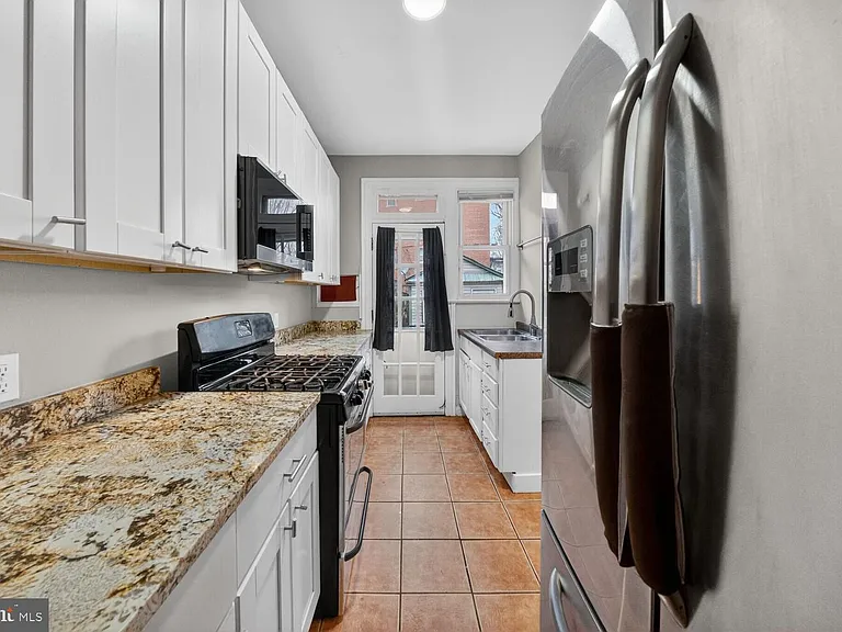 1353 Kennedy St NW — Photo 10