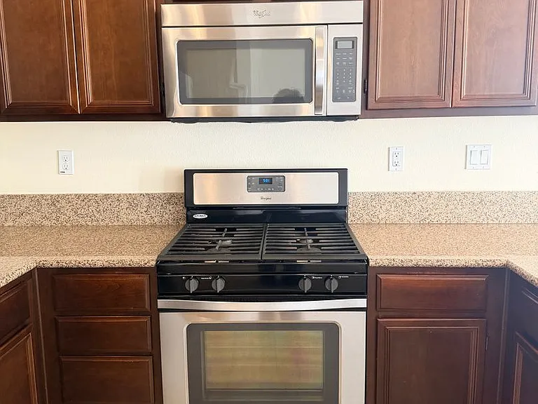 1520 Santa Carolina Rd #6 — Photo 4