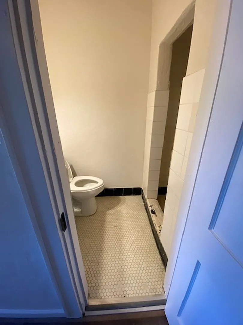 Oakdale Apartments — Photo 4