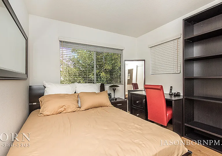5482 Avignon Ct — Photo 9