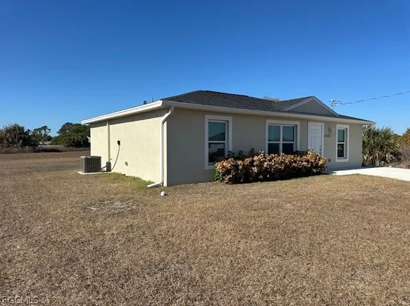 7065 Berwick Cir, Labelle, FL 33935