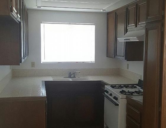 3rd image of 4968 Shenandoah St