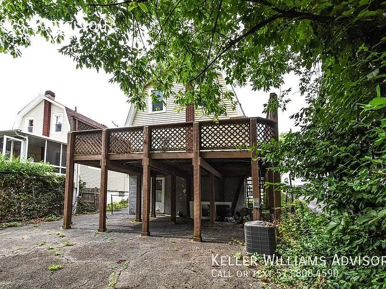 2929 Cortelyou Pl — Photo 30