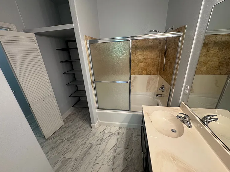 5350 Dunlay Dr #814 — Photo 21
