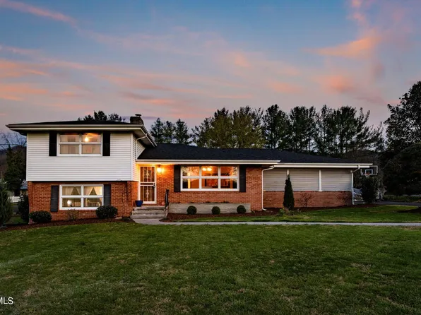 121 Treadway St, Elizabethton, TN 37643