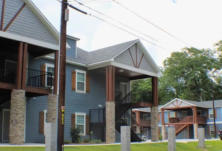The Woodlands Apartments — Photo 3