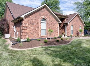 239 Bartholomew Blvd, Jeffersonville, IN 47130