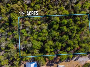 Guinevere Ln, Defuniak Springs, FL 32433