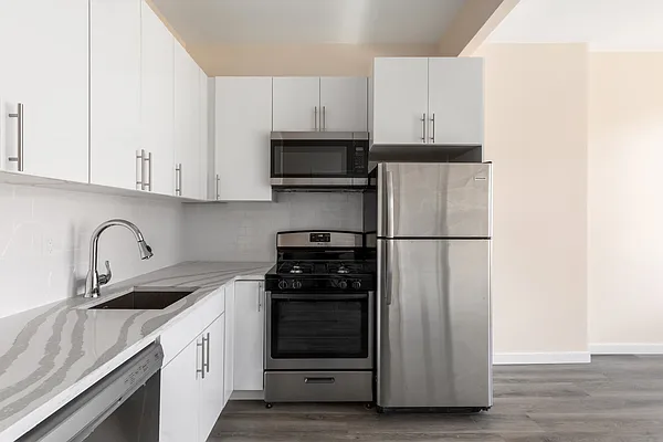 Rented by Douglas Elliman | media 24