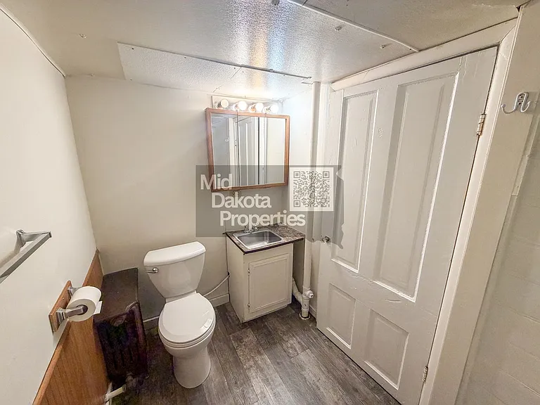 221 E 9th Ave — Photo 12