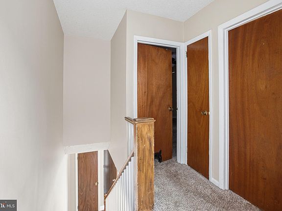 3rd image of 8119 Terry St