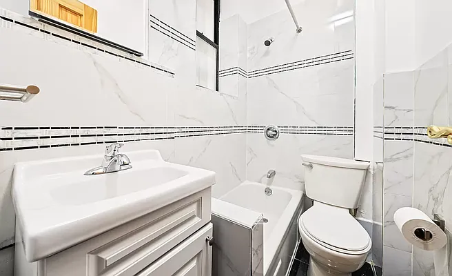 Rented by REAL New York | media 8