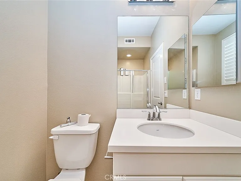 1324 N Macneil Dr — Photo 30