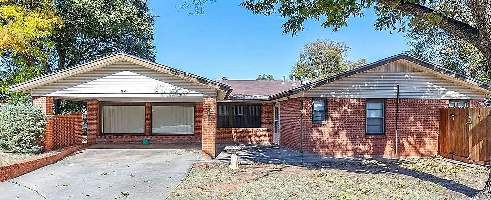 3 bed, 1.5 bath, 2085 sqft, $1,300 — Photo 2