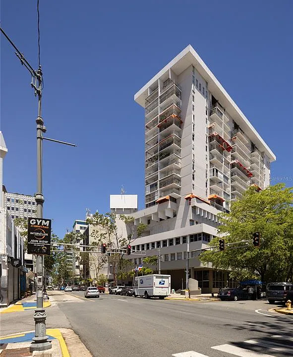1607 Ponce De Leon #1011