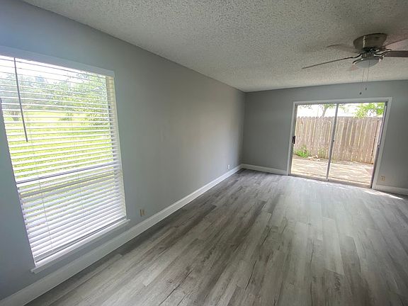 2nd image of 1415 Loma Alto APT 3