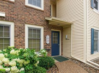 7305 109th St W, Bloomington, MN 55438