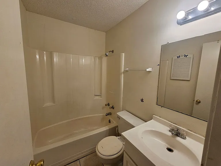 4150 Horseshoe Rd N #3 — Photo 7
