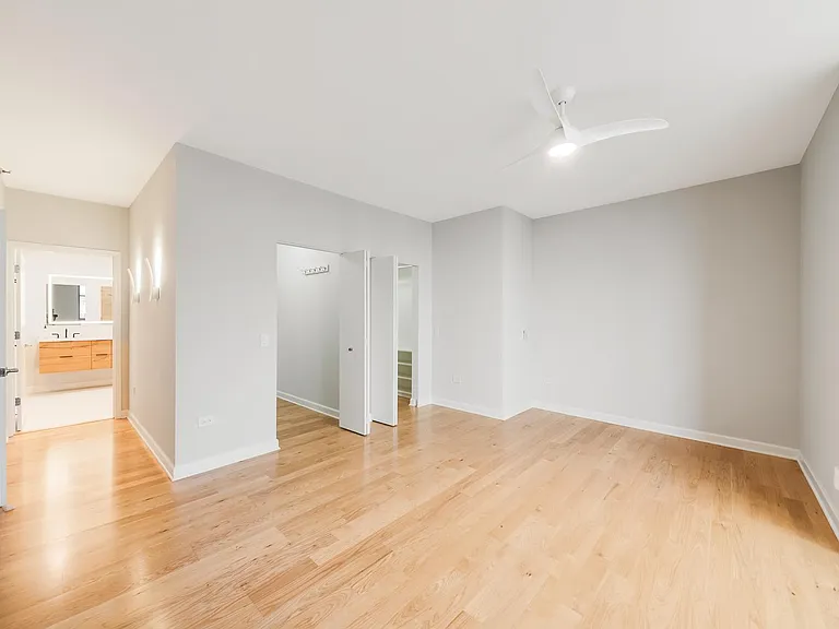 1600 S Prairie Ave #1902 — Photo 17