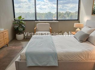 1 Bay Club Dr APT 8M, Bayside, NY 11360