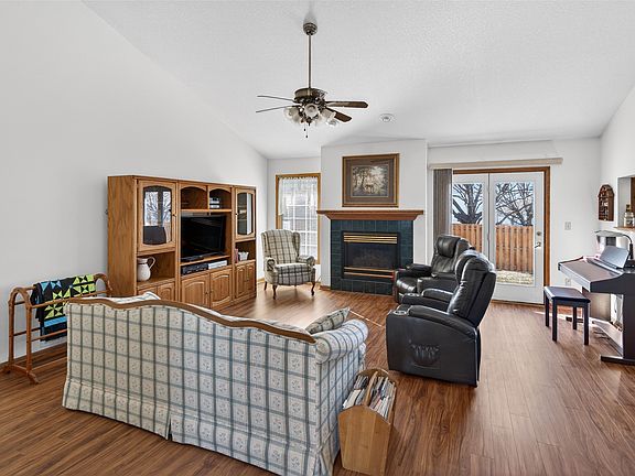 4th image of 1267 Bentwood Ct