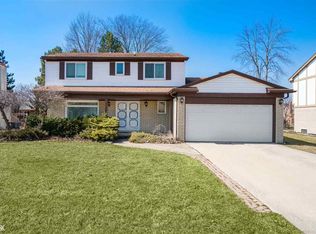 40753 Malvern Dr, Sterling Heights, MI 48310