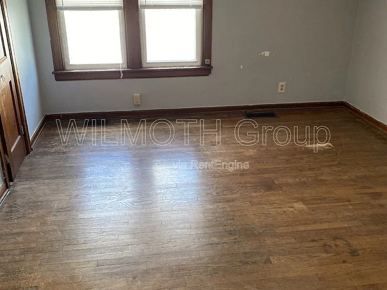 309.5 Central Ave — Photo 7