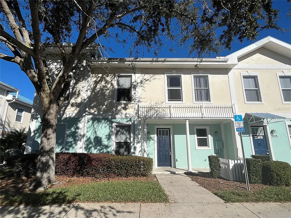 2013 Grand Oak Dr