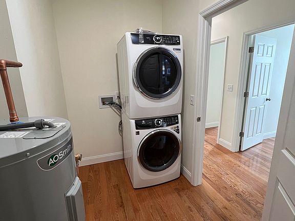 4th image of 871 River St #2