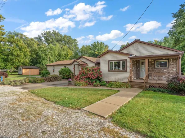 9382 W State Road 8 Rd, La Crosse, IN 46348