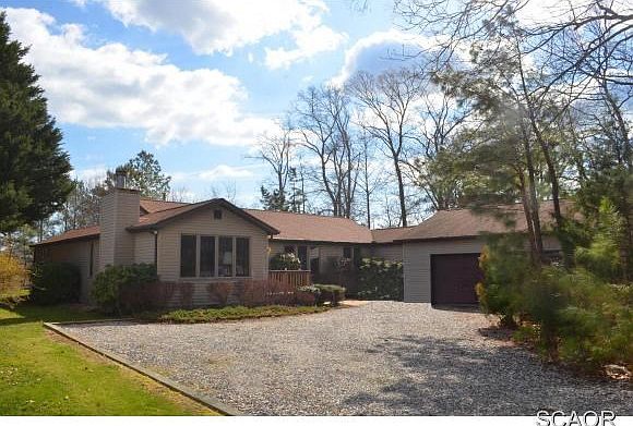 1st image of 25 Sandalwood Dr